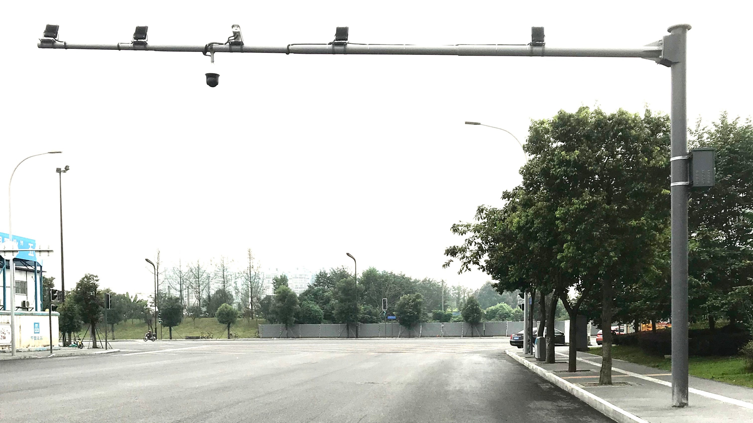 道路監(jiān)控立桿在安裝的時候有哪些需要注意啥