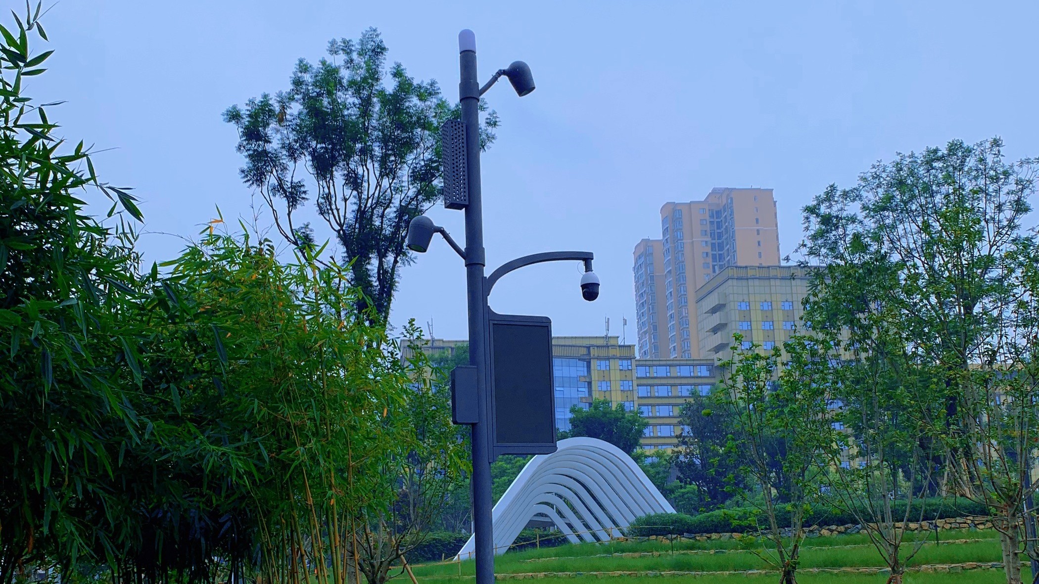 成都智慧路燈工廠成都公司