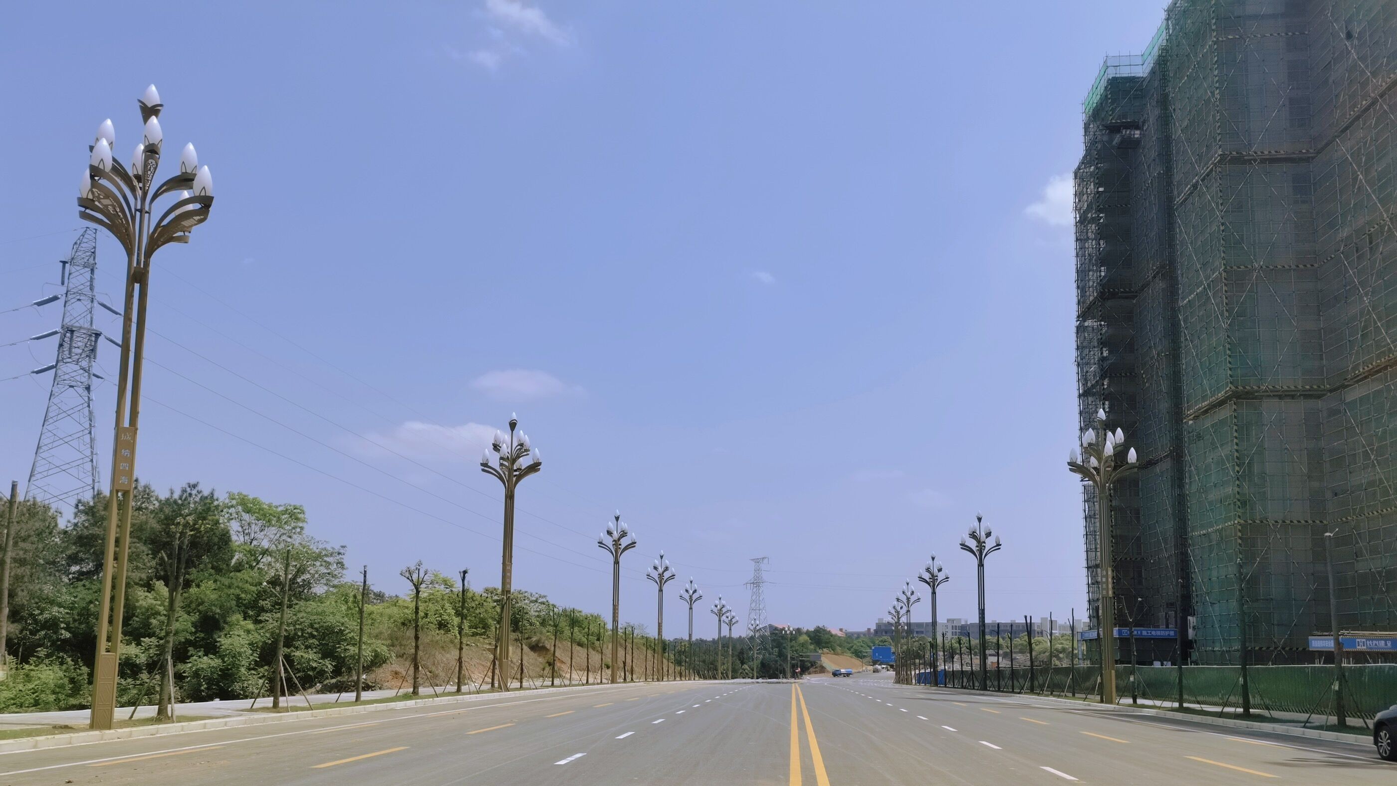 成都路燈供應(yīng)廠家在哪