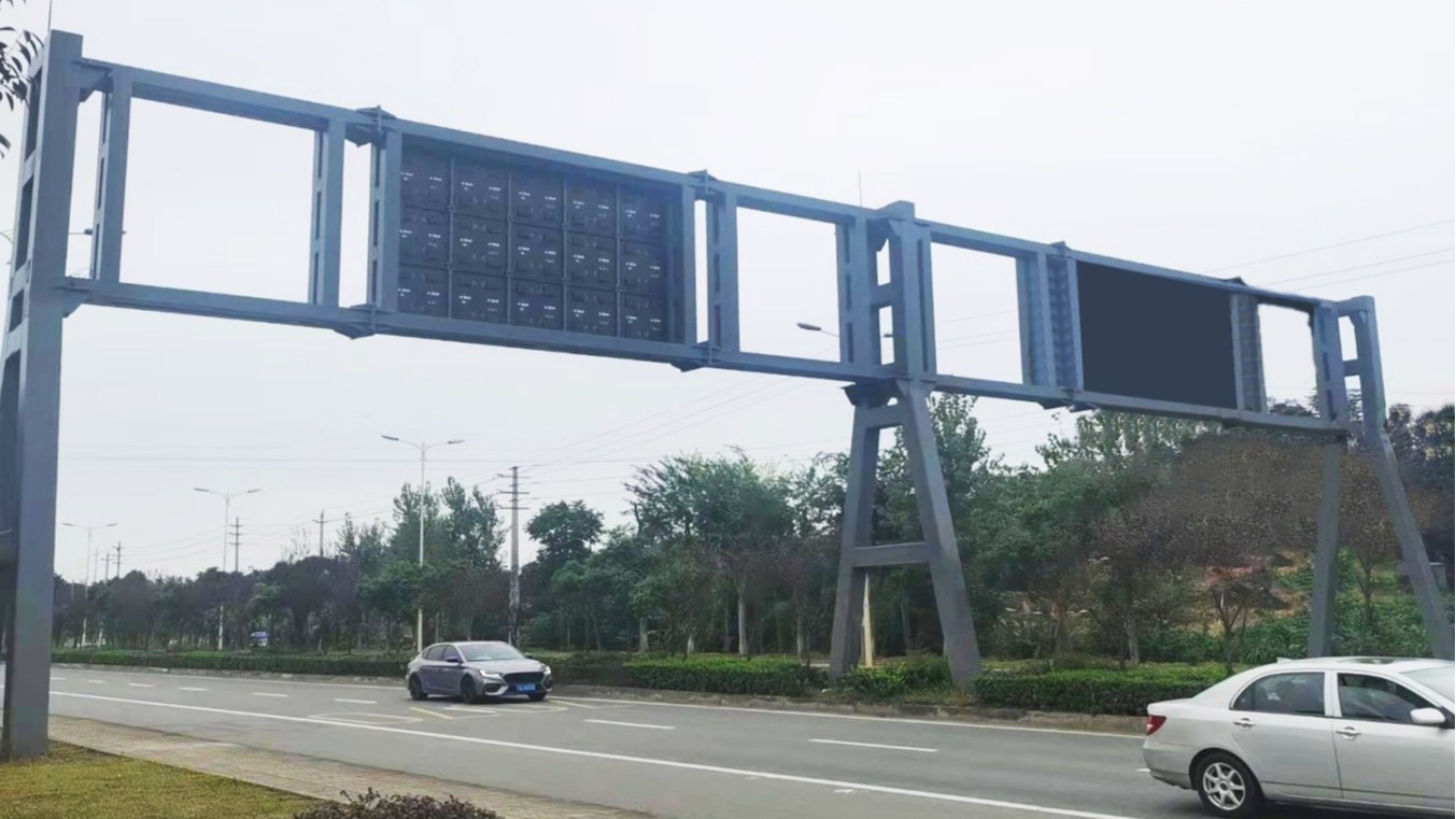 智能誘導(dǎo)遠程運維  菲尼特構(gòu)架智能交通龍門架產(chǎn)品新形態(tài)