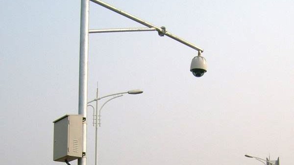 成都哪里可以定制監(jiān)控桿