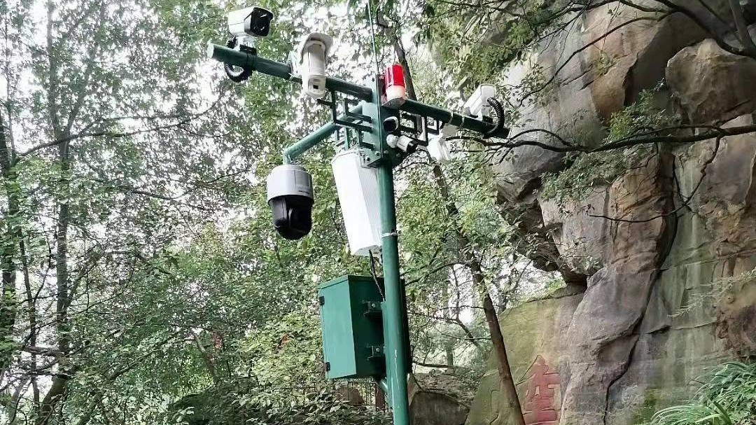 成都監(jiān)控桿定制工廠哪有