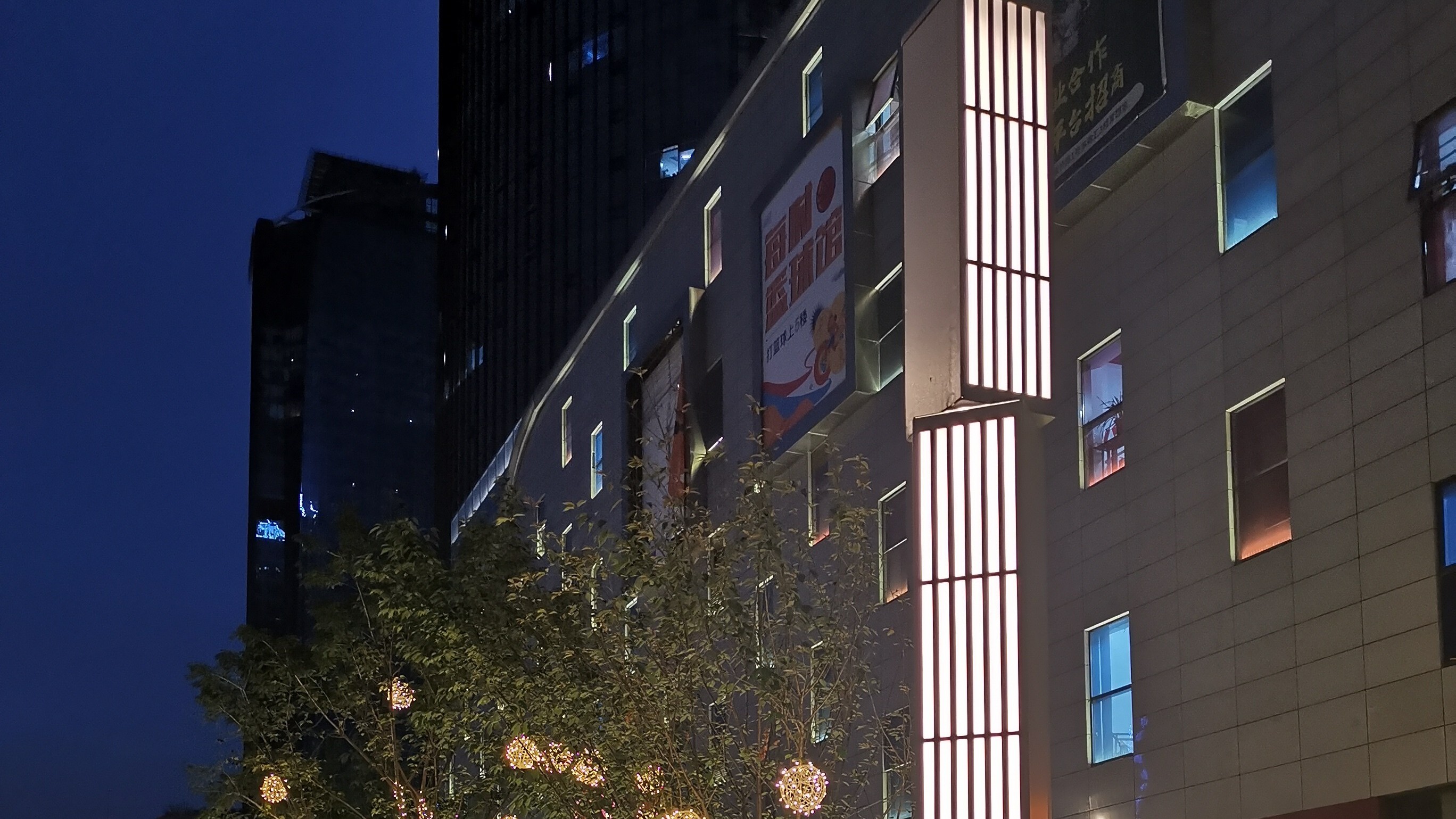 成都庭院燈生產(chǎn)廠家在哪