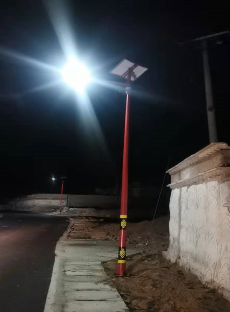 菲尼特太陽(yáng)能路燈桿