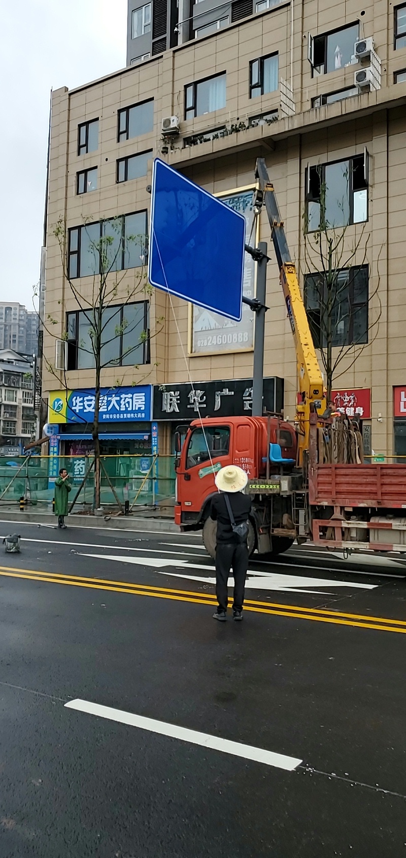 菲尼特道路標(biāo)識牌桿